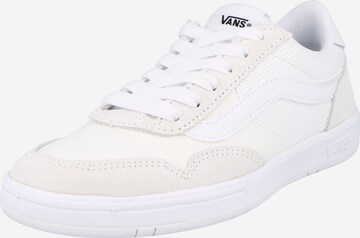 Baskets basses 'Cruze' VANS en blanc : devant