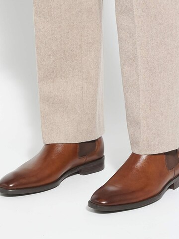 Dune LONDON Chelsea Boots 'Matchin' in Braun