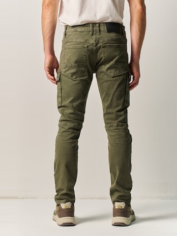 Tapered Jeans cargo di KOROSHI in verde