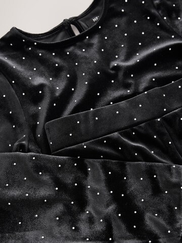 Next - Conjunto en negro