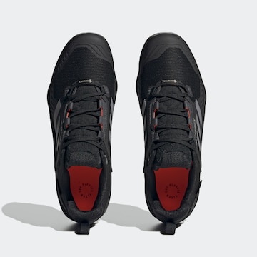 ADIDAS TERREX - Sapato baixo 'Swift R3' em preto