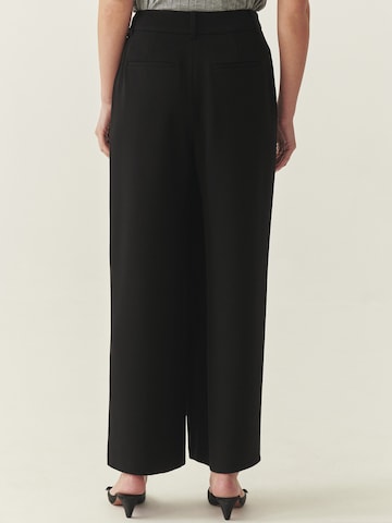 TATUUM Široký strih Nohavice - Čierna