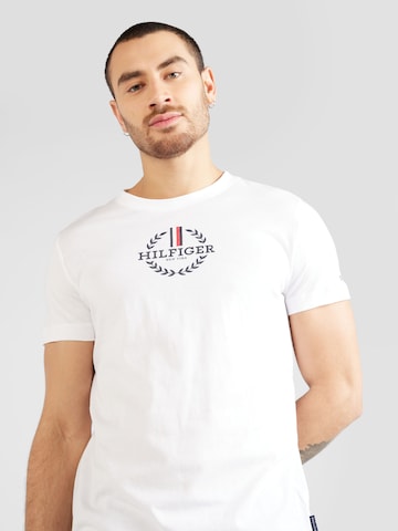 TOMMY HILFIGER T-Shirt in Weiß