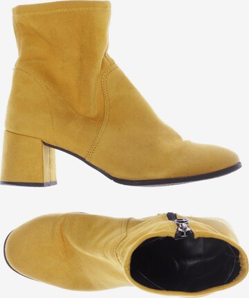 TAMARIS Dress Boots in 40 in Yellow: front