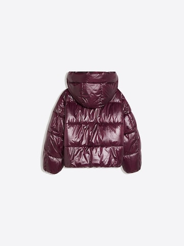 Bershka Přechodná bunda – červená