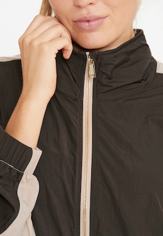 Athlecia Sportjacke 'Tharbia' in Braun