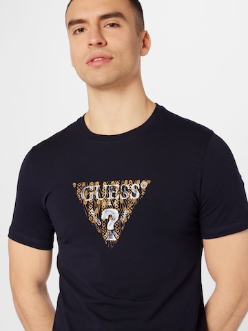 GUESS - Camiseta en azul