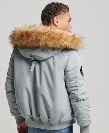 Superdry Winterjacke ' Everest ' in Grau