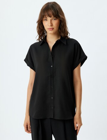 Koton Blouse in Zwart: voorkant