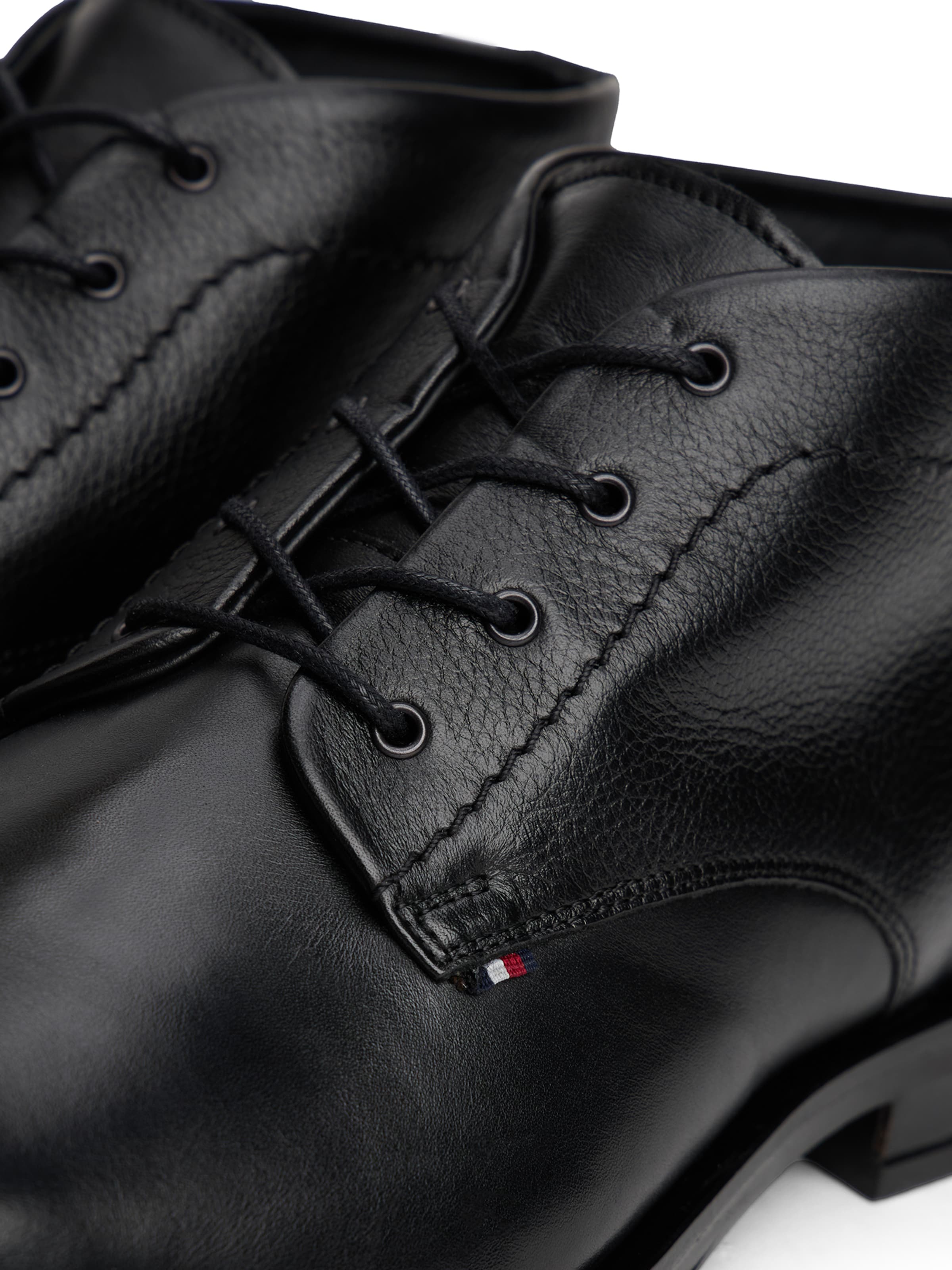 Bottines à lacets TOMMY HILFIGER en noir