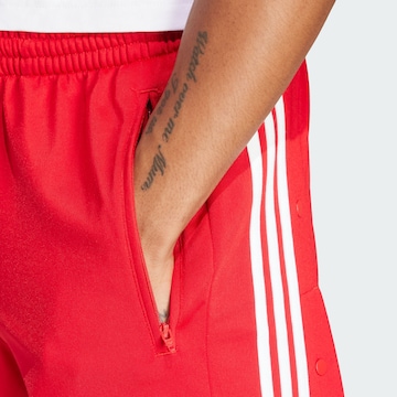 ADIDAS ORIGINALS - Regular Calças 'Adicolor Classics Adibreak' em vermelho