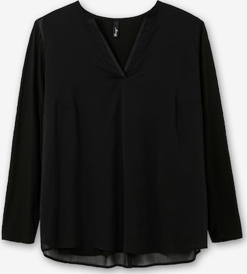 SHEEGO Tunic in Black: front