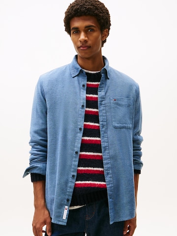 Tommy Jeans Regular Fit Hemd in Blau: Vorderseite