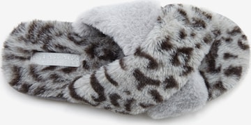 LASCANA Slippers in Grey