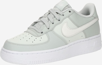 Nike Sportswear - Zapatillas deportivas 'Air Force 1 LV8 2' en verde: frente