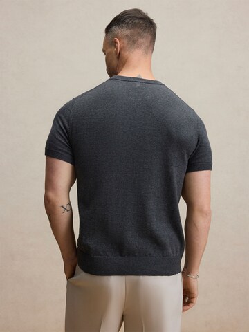 DAN FOX APPAREL - Camisa 'Matteo' em cinzento