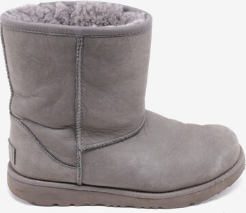 UGG Dress Boots in 36 in Grey: front