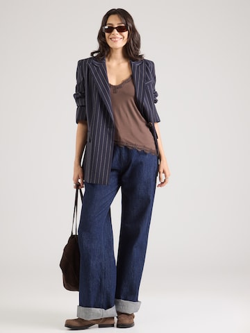 Haut 'Jenny' ABOUT YOU en marron