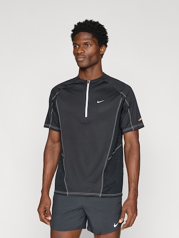 NIKE Функционална тениска 'RETRO' в черно: отпред