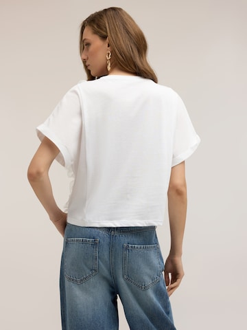 MOTIVI - Camiseta en blanco