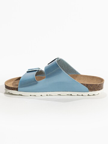 Mule 'Tracy' Bayton en bleu