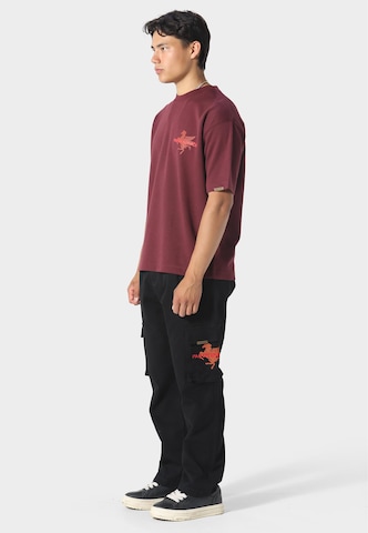 Maglietta 'La Pegaus Chevron' di Pas De Monaco in rosso