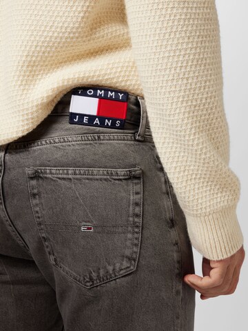 Tommy Jeans تقليدي جينز 'Ryan' بلون رمادي