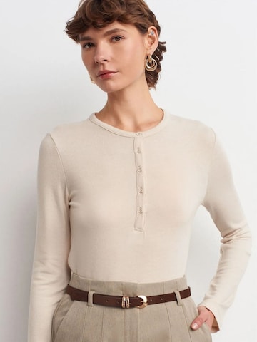 Dilvin Shirt in Beige: front