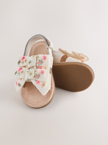 Next Sandále - Biela