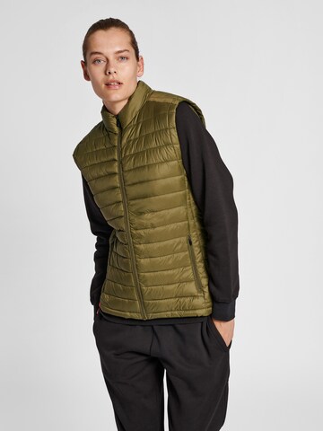 Hummel Bodywarmer in Groen: voorkant