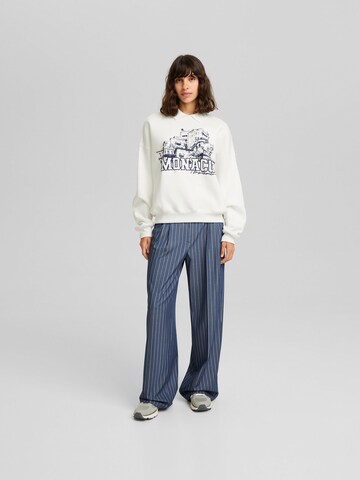 Sweat-shirt Bershka en blanc