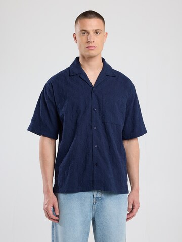 Coupe regular Chemise America Today en bleu : devant