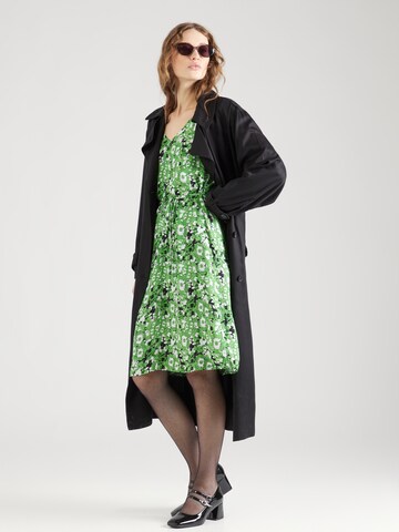 Robe 'Ina' SOAKED IN LUXURY en vert