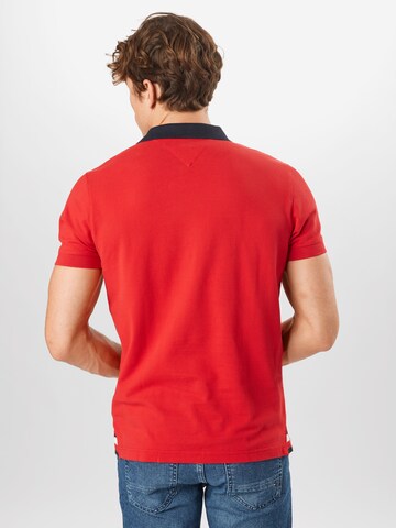 TOMMY HILFIGER - Ajuste regular Camiseta en rojo