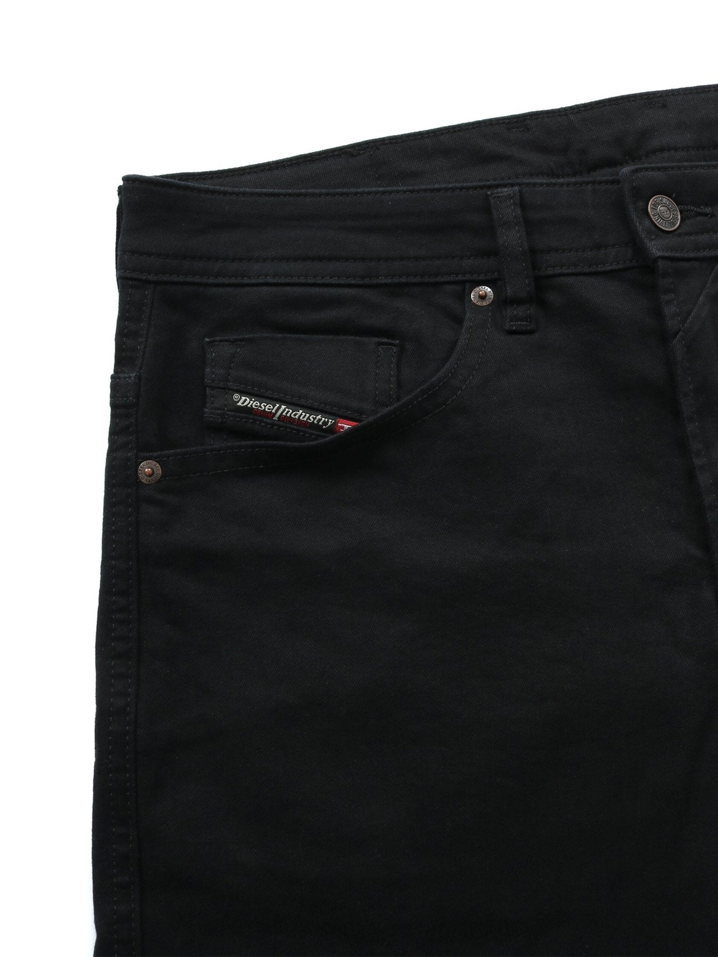 Coupe slim Jean 'THOMMER-R' DIESEL en noir
