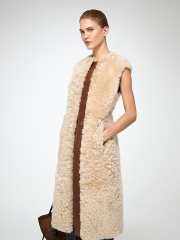 V S P Vest 'Mirella' in Beige