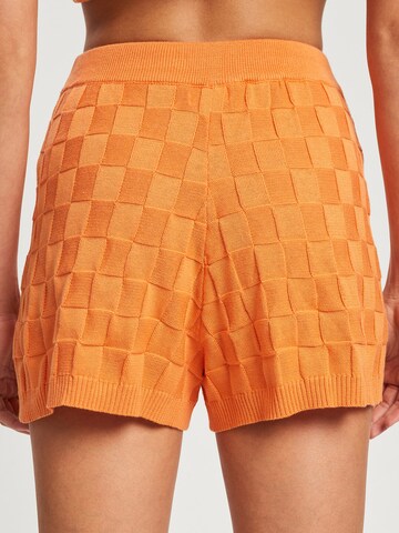 regular Pantaloni di Sável in arancione: dietro