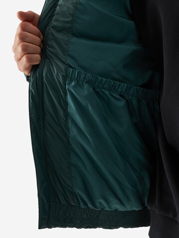 4F - Chaqueta deportiva en verde