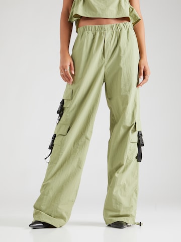 Noisy may Loose fit Cargo trousers 'NMKNOX' in Green: front