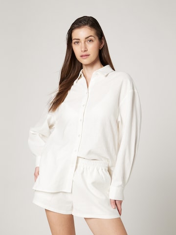 LENI KLUM x ABOUT YOU Blouse 'Celia' in White: front