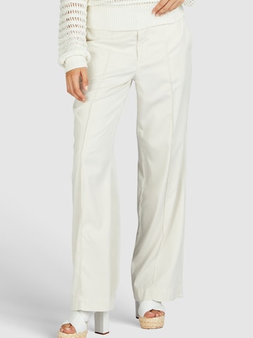 MARC AUREL Loose fit Pants in Beige: front