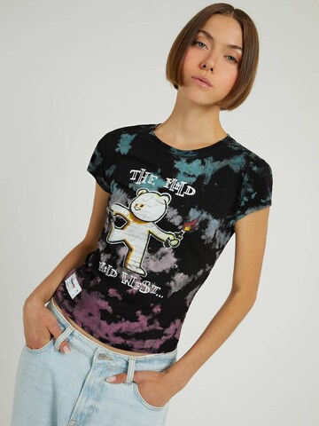 GUESS T-Shirt in Schwarz: Vorderseite