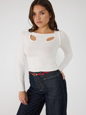 No Matter What Shirt in Beige: voorkant