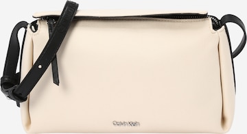 Calvin Klein Taška cez rameno 'GRACIE' - Sivá: predná strana