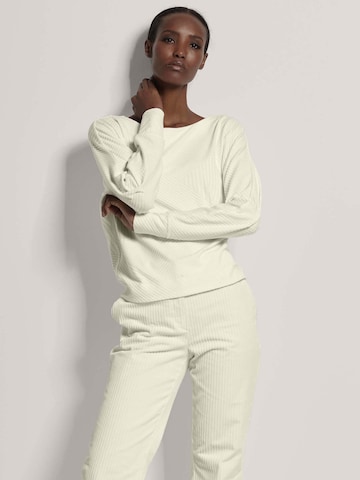 T-shirt MADELEINE en blanc : devant