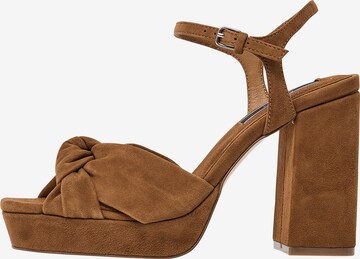 Pepe Jeans Sandals ' LENNY BOW ' in Brown: front