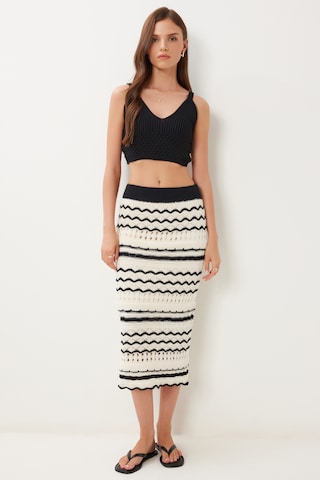 Costume Happiness İstanbul en noir : devant