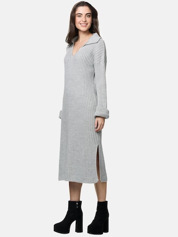 Robes en maille Elara en gris