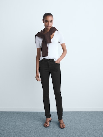 MANGO Slimfit Jeans 'NEWISA' in Zwart