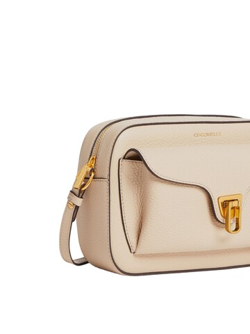 Borsa a mano 'COCCINELLE Beat S26 2' di Coccinelle in beige